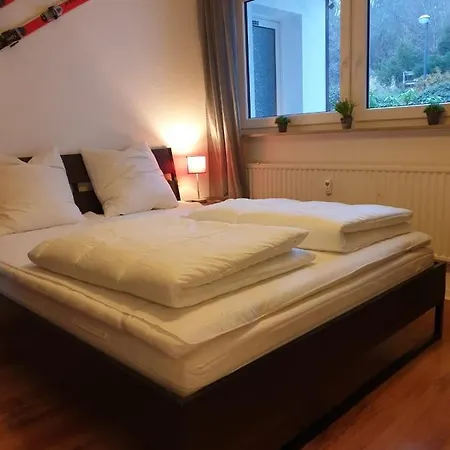 Günninghauser Straße 6 - 4 *
