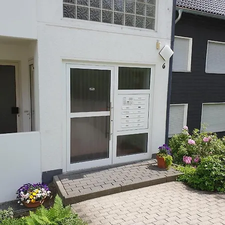 Günninghauser Straße 6 - 4 *